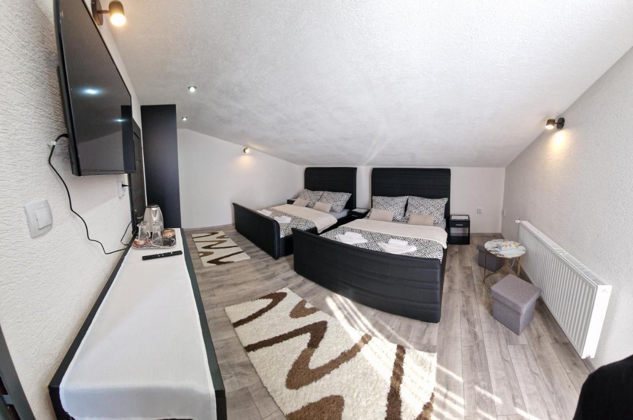Privat Alenka Apartment Vazec ภายนอก รูปภาพ