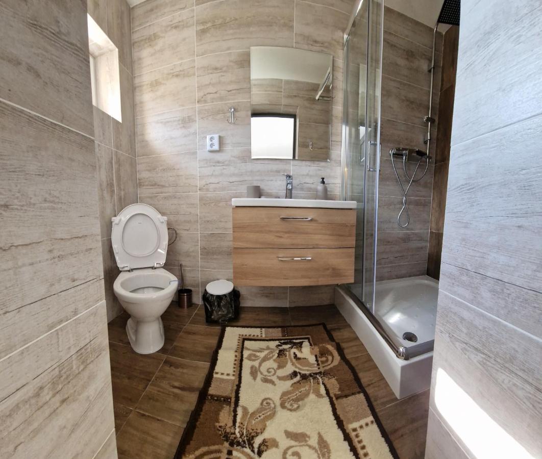 Privat Alenka Apartment Vazec ภายนอก รูปภาพ