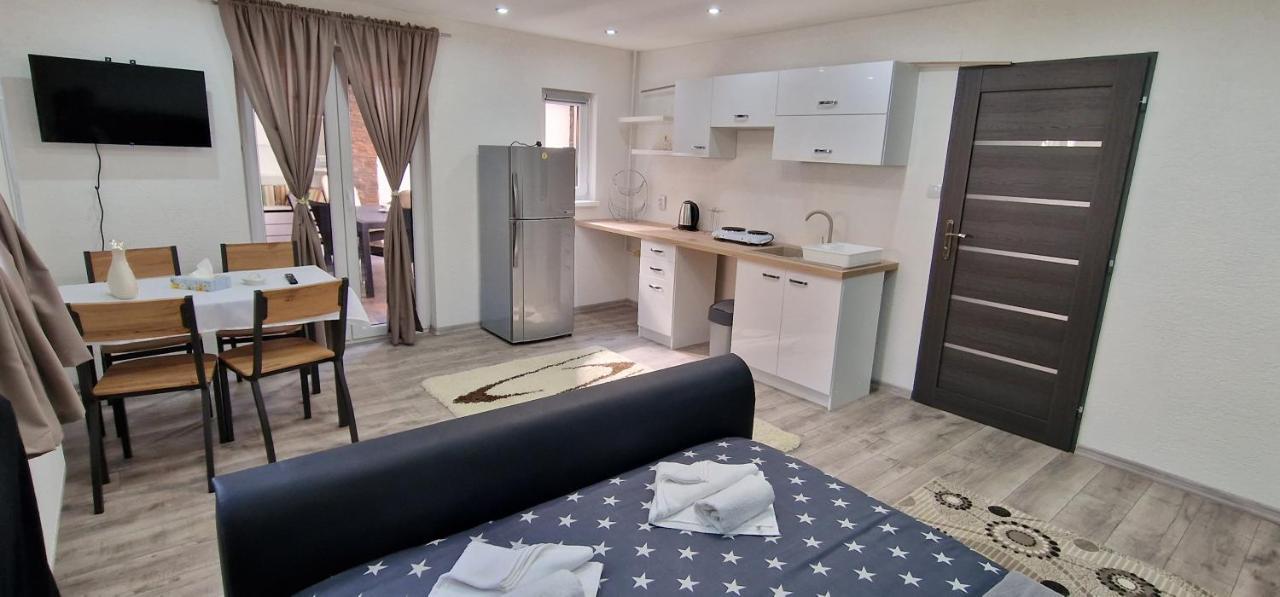 Privat Alenka Apartment Vazec ภายนอก รูปภาพ